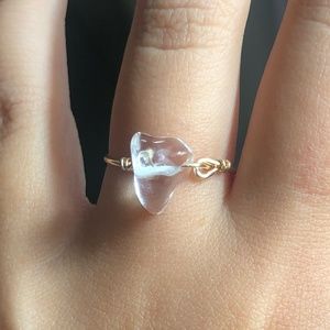Crystal Clear Quartz Simple Gold Ring